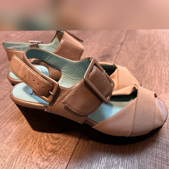 Thierry Rabotin "Dorothi" fabric platform/wedge sandals $325 Size 8.5 - Picture 1 of 6